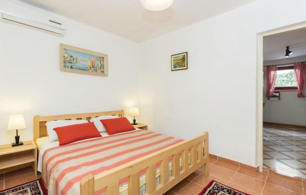 Apartmani Cizmesija Tkon Bagian luar foto